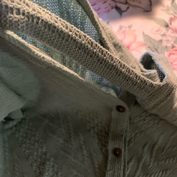 Two Lips Womens Top Short Sleevee Size Medium - Picture 5 of 6